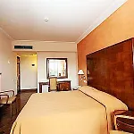 Versilia Palace 4* مارينا دي بييتراسانْت