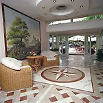 호텔 Versilia Palace 4*