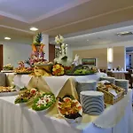Versilia Palace 4* 마리아나디피에트라산타