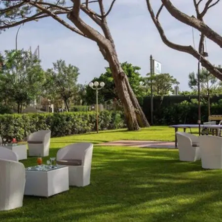 Versilia Palace Hotel 4*