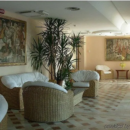 فندق Versilia Palace مارينا دي بييتراسانْت