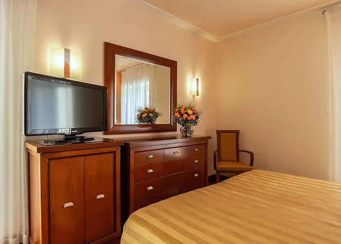 Versilia Palace Hotell 4*