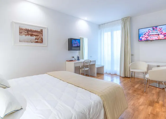 Versilia Palace Hotel