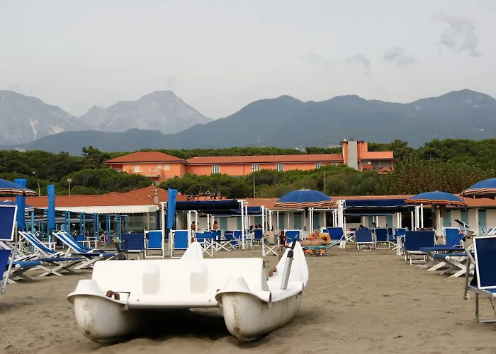 Hotell Versilia Palace 4*