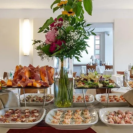 Versilia Palace 4* Marina di Pietrasanta
